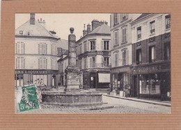 CPA 02, Château-Thierry, Fontaine De La Place De L’hôtel-de-ville, Magasin Dudrumet, Berjot-Maurice, Kuhri - Chateau Thierry
