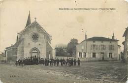 Dpts Div.-ref-AL01- Haute Vienne - Mezières Sur Issoire - Mezière Sur Issoire - Place De L Eglise - Voir Etat - - Meziere Sur Issoire