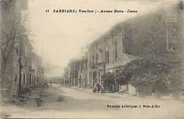 Dpts Div.-ref-AK986- Vaucluse - Sarrians - Avenue Notre Dame - Carte Bon Etat - - Sarrians