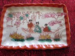 JAPAN Vintage Porcelain Kitchen Door Or Wall Plate From Japon Illustrated Japanese Geisha & Samurai In Traditional Kimon - People