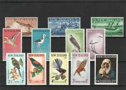 NZ -  Lot Of 2 Set Stamps MNH(**) - Collections, Lots & Séries