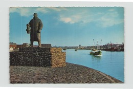 PAYS BAS IJMUIDEN VISSERSMONUMENT - IJmuiden