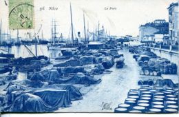 N°74999 -cpa Nice -le Port- - Transport Maritime - Port