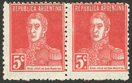 ARGENTINA: GJ.599d, 1924 5c. San Martín, Pair WITH AND WITHOUT PERIOD, MNH (+50%), VF! - Neufs