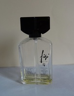 Flacon Vaporisateur  "FIDJI " De  Guy Laroche  EDT 100 Ml VIDE/EMPTY Pour Collection Ou Décoration (25/26) - Flakons (leer)