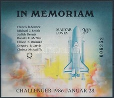** 1986 In Memoriam Challenger Vágott Blokk (4.500) - Andere & Zonder Classificatie