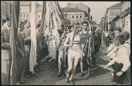 1959 Magyar Sportolók Bécsben, VII. VIT, Szélén Hajtott Fotó, 17,5×11,5 Cm - Andere & Zonder Classificatie