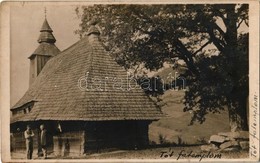 * T2/T3 Dara (Szinnai Járás, Zemplén Vármegye), Dreveny Kostol / Tót Fatemplom / Wooden Church. Fot. Karol Plicka (felül - Sin Clasificación