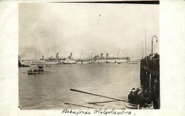 * T3 Behajózás Helgolandba / Passengers Boarding A Ship With Rowboats At Helgoland, Germany; Photo (EB) - Ohne Zuordnung