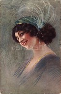 ** T2 Lady, Italian Art Postcard, B.K.W.I. 702-6 S: Guezzoni - Zonder Classificatie