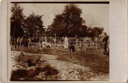 * T2/T3 1916 Koniuchy, Osztrák-magyar Hősi Katona Temetése / WWI K.u.K. Military, Funeral Of A Hero Soldier. Photo  (fl) - Zonder Classificatie