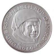 1969. 20 Lunare 'Az Első Holdpénz' Jelzett Ag Fantáziaérme (24,8g/1.000/40mm) T:1-
1969. 20 Lunare 'The First Moon Coin' - Ohne Zuordnung