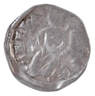 1235-1270. Denár Ag 'IV. Béla' (0,72g) T:2-  
Hungary 1235-1270. Denar Ag 'Béla IV' (0,72g) C:VF
Huszár: 320., Unger I.: - Sin Clasificación