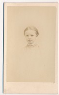 Photographie Ancienne CDV C.1870 Portrait D'une Jeune Fille Photographe Schwindenhammer Colmar - Oud (voor 1900)