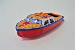 Vintage TIN TOY BOAT : Maker AT - SEA QUEEN POP POP BOAT - 13.5cm - JAPAN - 1960 - Friction - Collectors & Unusuals - All Brands