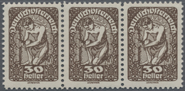 Österreich: 1919, Freimarken 30 H. Braun In Abweichender Zähnung 11½, Waagerechter 3er-Streifen, Pos - Nuevos