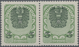 Österreich: 1921, Freimarken Wappen, 3 Kr. Gelblichgrün/schwarz Im Waagerechten Paar, Beide Werte Mi - Unused Stamps