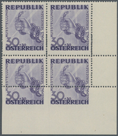 Österreich: 1946, 30 G "niemals Vergessen", Postfrischer Eckrand-Viererblock Rechts Unten Mit äußers - Nuevos