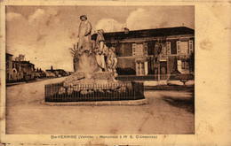 85 - SAINTE-HERMINE - Monument Clémenceau - Sainte Hermine
