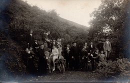 Carte Photo,hommes D Un Village Basque Avec Prêtres Et âne. - Anonyme Personen