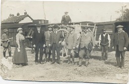 76 -Fontaine Le Dun : La Gare , Carte Photo .Comission De Ravitaillement De Fontaine (écrit Au Dos ) - Fontaine Le Dun