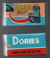 HONG KONG, Appareils Photo, Jouet Vintage Dories, Camera Film 120,made In British, (Kowloon?) Voir Dessous - Appareils Photo