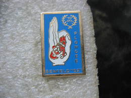 Pin's Des 10 Ans Du Club De Plongée En 92 De La Ville De BENFELD - Buceo