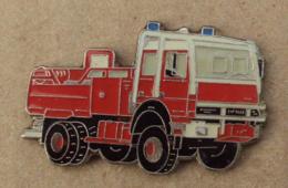 Pin's Pompiers 002, Camion De Pompier Iveco - Pompiers