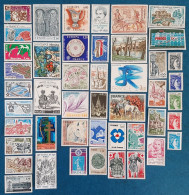 Brade Un Lot De 16 Timbres Neufs** De France Des Années 1974 à 1976 - 1970-1979