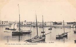 Saint Quay Portrieux       22      Bateaux Dans Le Port        (voir Scan) - Saint-Quay-Portrieux