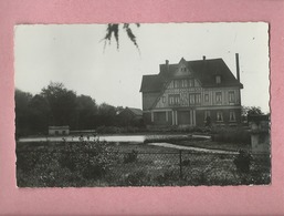 CPSM  -  Chaulnes  -(Somme) - Le Château - Chaulnes