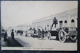 Angola  Mossamedes Um Carro Boer Carregando  Cpa  Timbrée Colonie Portugal - Angola