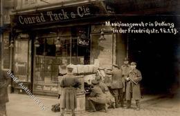 REVOLUTION BERLIN 1918/1919 - MASCHINENGEWEHR In Deckung In Der Friedrichstr. 12.1.1919 (keine Ak) I - Historia