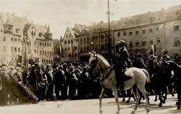 REICHSPARTEITAG NÜRNBERG 1923 WK II - Seltene Foto-Ak Mit HITLER Am Straßenrand - Hdschrftl: DEUTSCHER TAG NÜRNBERG 1923 - Weltkrieg 1939-45