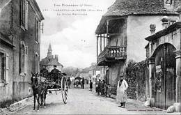 D65 - LABARTHE DE NESTE - VUE ANIMEE DE LA ROUTE NATIONALE + ATTELAGE - La Barthe De Neste