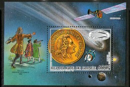 GUINEE-GUINEA  1986 COMETE DE HALLEY   YVERT  N°B64   NEUF MNH** - Astronomy