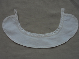 Ancien - Col De Brassière/chemise Pour Bébé/baigneur/poupée En Coton Blanc - Other & Unclassified