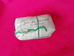 Au Bon Marché, Maison Aristide Boucicaut, Iris De Florence Sachet Pour Parfumer Le Linge - Parfumberen