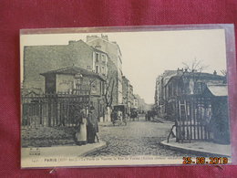 CPA - Paris - La Porte De Vanves, La Rue De Vanves (Ancien Chemin Conduisant Au Village De Ce Nom) - Arrondissement: 14