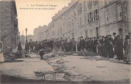 87-LIMOGES- TROUBLES DE LIMOGES- BARRICADE DE LA RUE DE LA MAUVENDIERE - Limoges