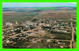 CORONACH, SASKATCHEWAN - AERAL VIEW OF THE CITY - PUB. BY UNITED SPECIALTIES - - Altri & Non Classificati