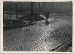 Cca 1933 Kinszki Imre (1901-1945) Budapesti Fotóművész Hagyatékából Jelzés Nélküli, Vintage Fotóművészeti Alkotás, 13x18 - Altri & Non Classificati