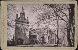 1896 A Vajdahunyad-vár Udvara A Millenniumi Kiállítás Idején, A Fényképészeti Szövetkezet Kiadása, 10×16 Cm - Sonstige & Ohne Zuordnung