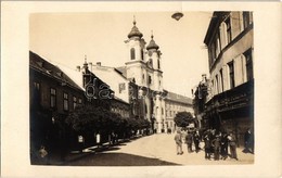 ** T2 1908 Székesfehérvár, Nádor Utca, Pesti Hírlap Reklámja A Házfalon, üzletek. Photo - Non Classificati