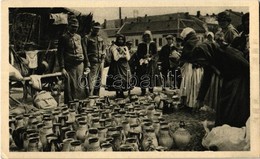 ** T2 Kassa, Kosice; Piac Kerámia árusokkal / Trh / Market With Ceramics Vendors - Ohne Zuordnung