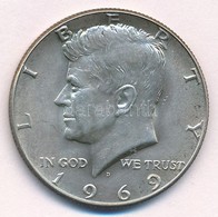 Amerikai Egyesült Államok 1969D 1/2$ Ag 'Kennedy' T:1- Kis Patina
USA 1969D 1/2 Dollar Ag 'Kennedy' C:AU Small Patina - Non Classés