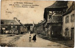 CPA LA CHEZE-L'Hotellerie Des Trois Pilliers-La Rue De La Madeleine (231042) - La Chèze