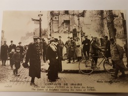 CPA YPRES IAPER VISITE DE LA REINE DES BELGES RUINES GUERRE 1914 - Ieper
