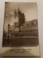 CPA YPRES IEPER INCENDIE DES HALLES GUERRE 1914 - Ieper