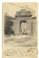 Carte Postale Ancienne Peyrolles - Entrée De La Cour Du Château - Peyrolles